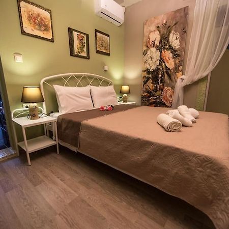 Bougainvillea House 1 Каламата Экстерьер фото