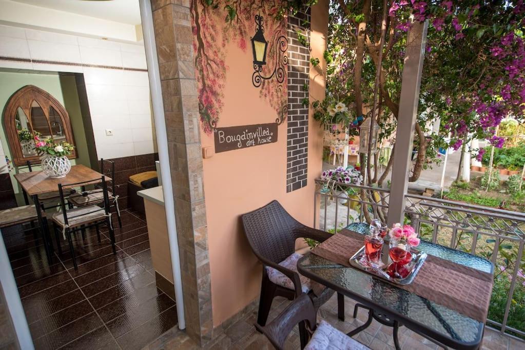 Bougainvillea House 1 Каламата Экстерьер фото